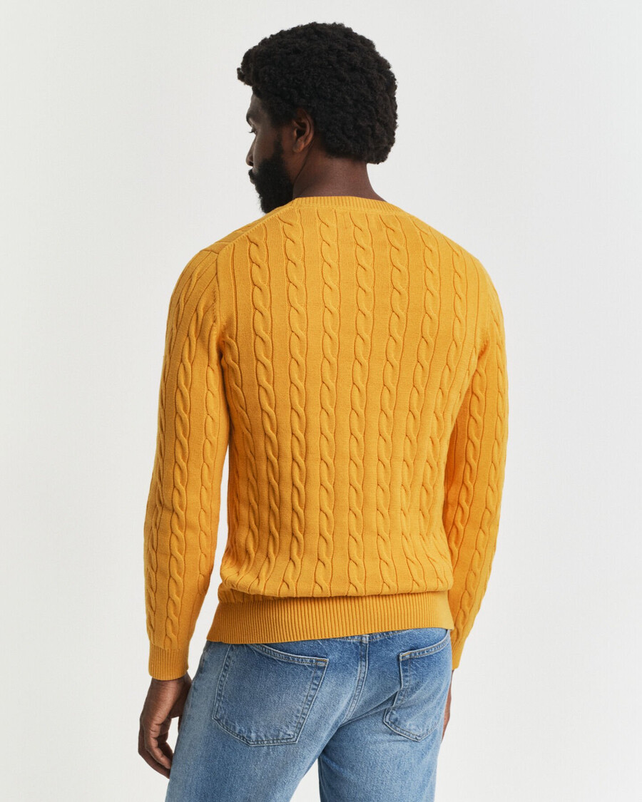 baumwoll-zopfstrickpullover mit rundhalsausschnitt – gelbe flechte