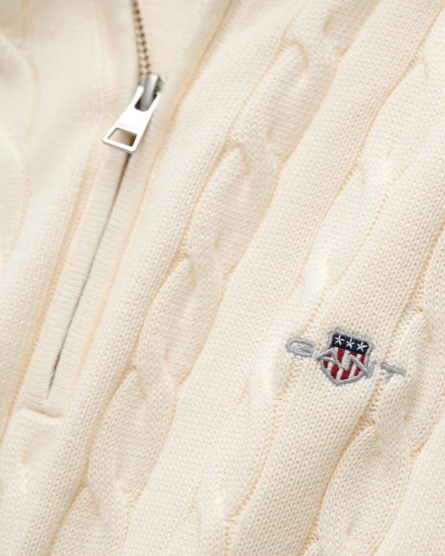 baumwoll-zopfstrickpullover mit halbem reißverschluss – creme