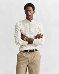 baumwoll-zopfstrickpullover mit halbem reißverschluss – creme