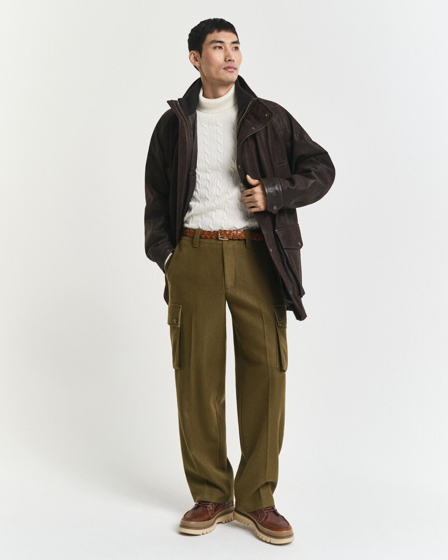 baumwoll-rollkragenpullover mit zopfmuster – creme