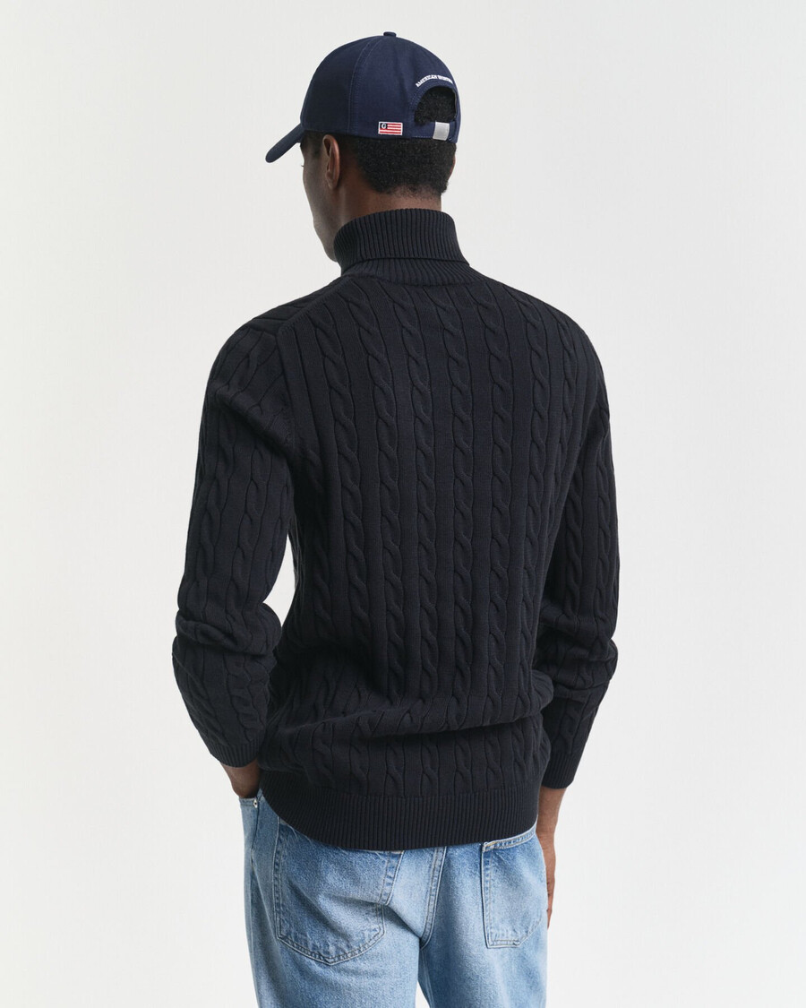schwarzer rollkragenpullover aus baumwolle mit zopfmuster