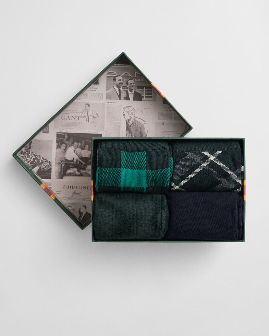 4er-pack karierte und einfarbige socken in geschenkbox – tartangrün