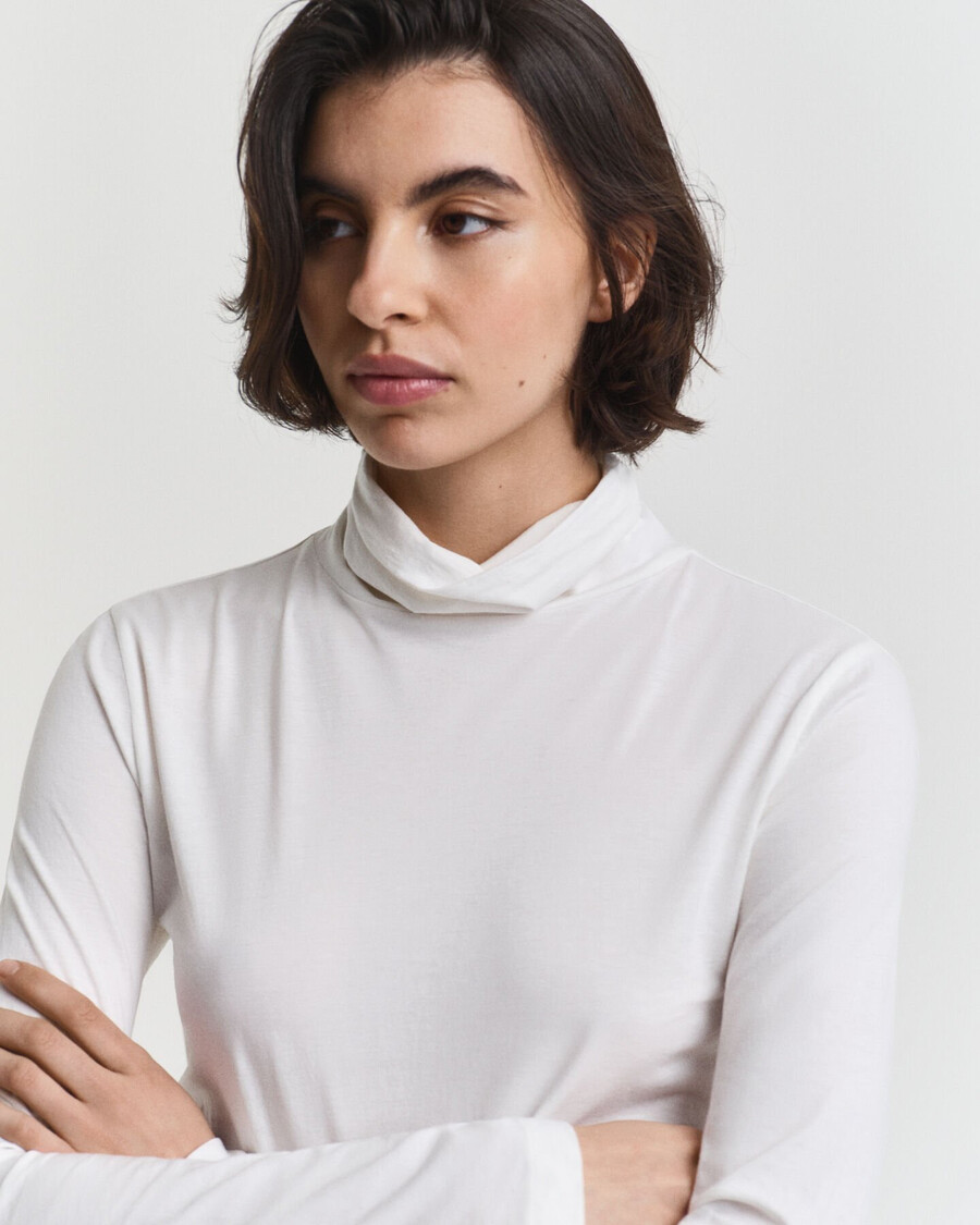 leichtes baumwoll-rollkragenshirt – eierschale