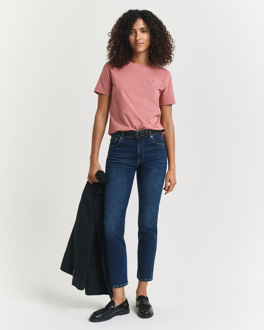 schmal geschnittene cropped jeans – dunkelblau used-look