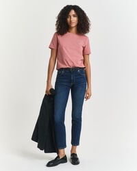 schmal geschnittene cropped jeans – dunkelblau used-look