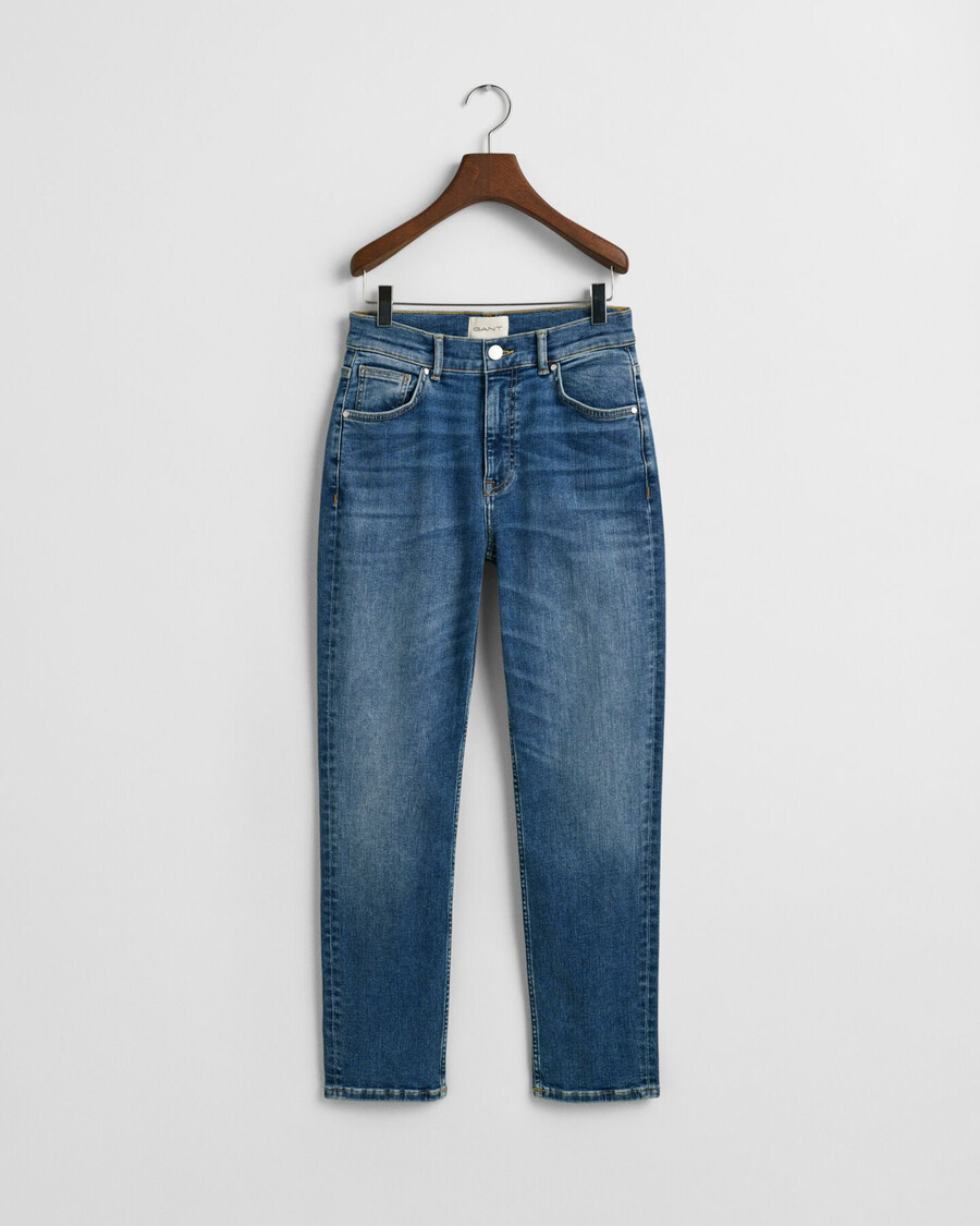 schmal geschnittene cropped-jeans – mittelblau used-look