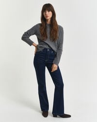 schmal geschnittene schlagjeans – dunkelblau