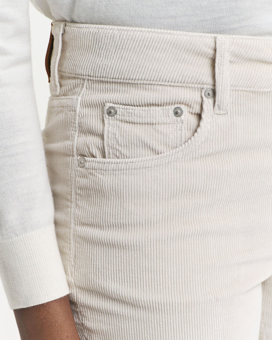 schlagjeans aus cord – kitt