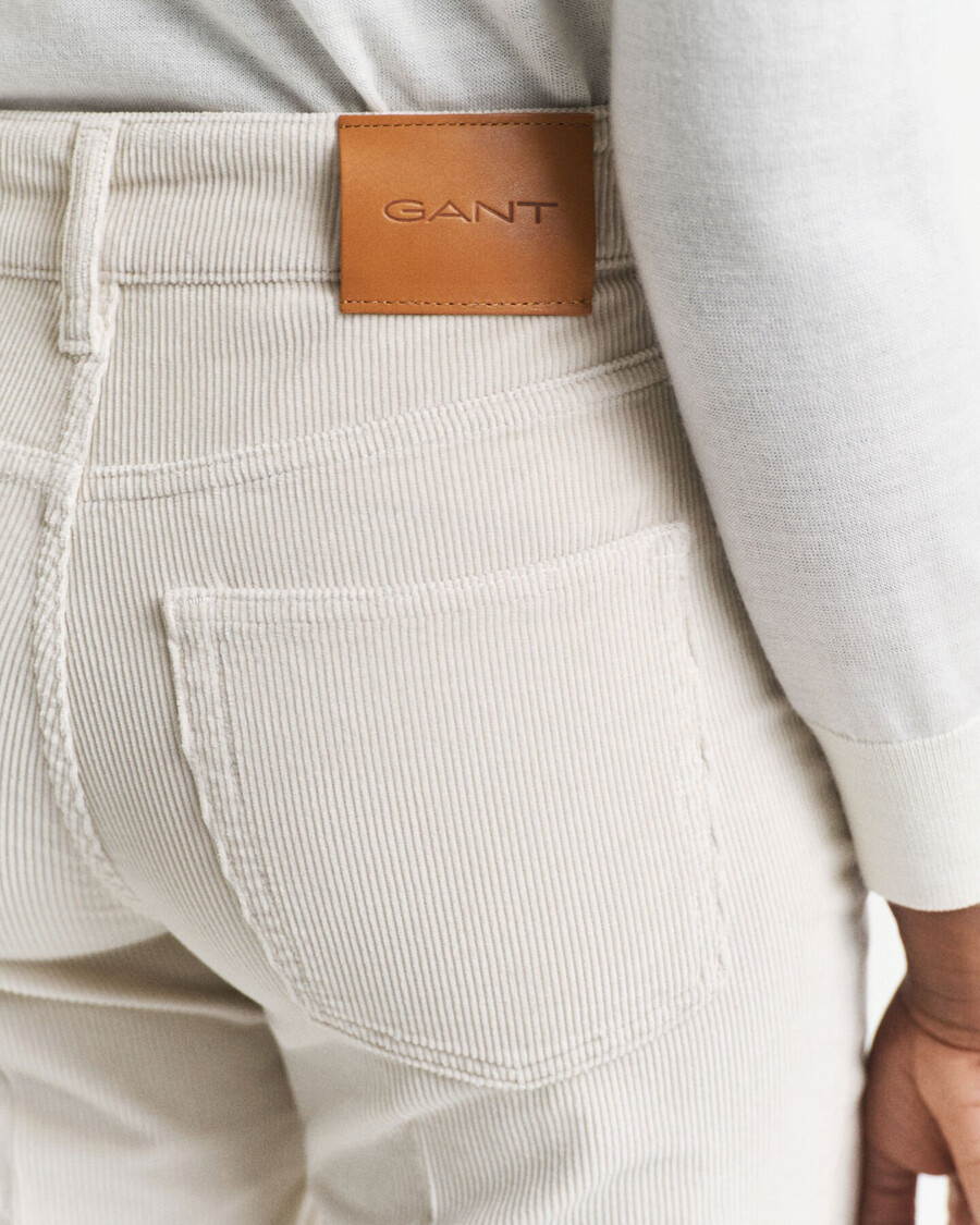 schlagjeans aus cord – kitt