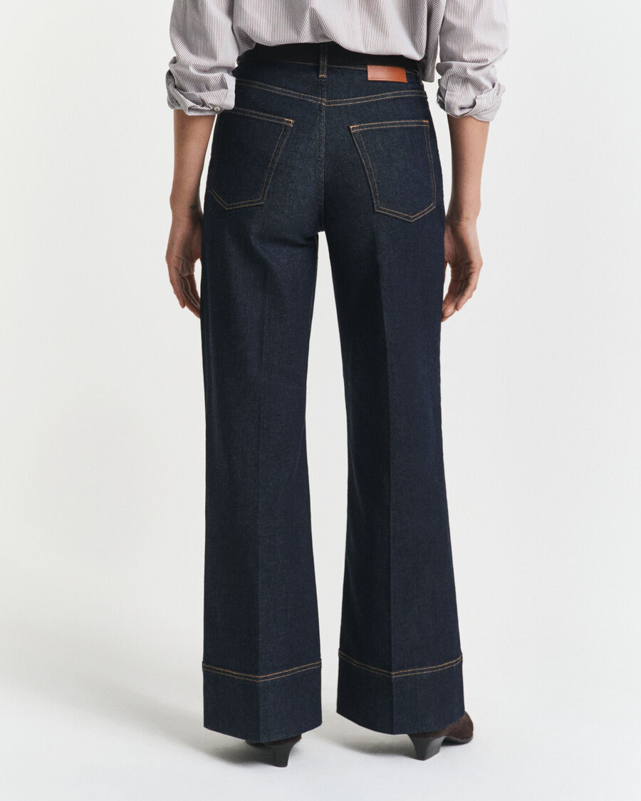 weit ausgestellte taillierte jeans – dunkelblau
