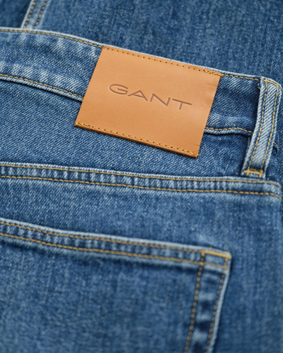 cropped straight leg stretch-jeans – mittelblau used-look