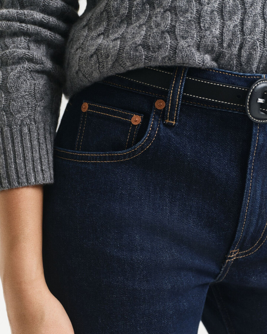 stretch-jeans mit geradem bein – dunkelblau