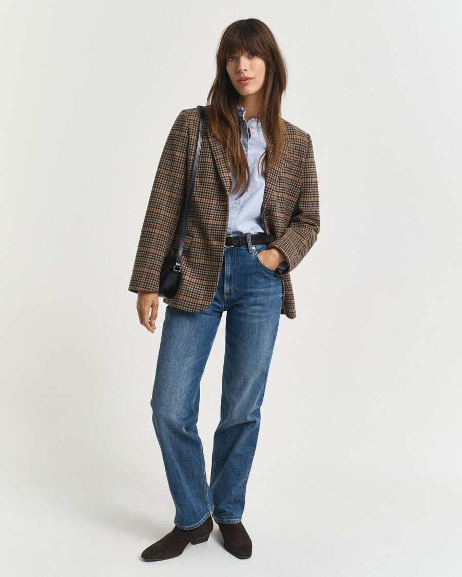 stretch-jeans mit geradem bein – mittelblau eingetragen
