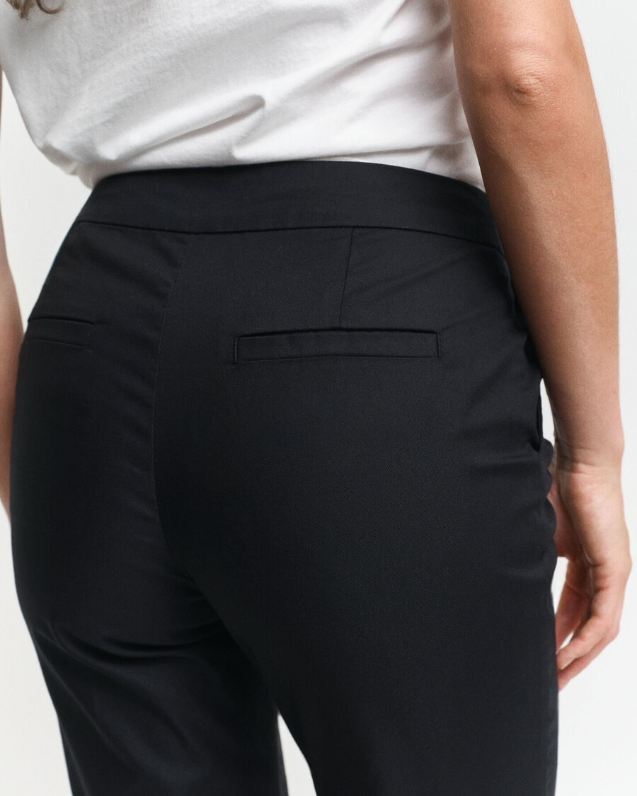 schmale zigarettenhose – ebenholzschwarz