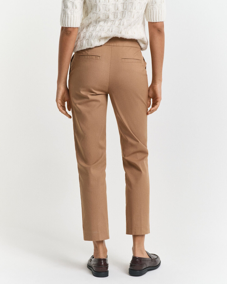 schmale zigarettenhose – warmes khaki