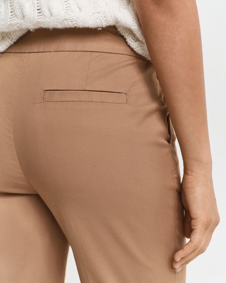 schmale zigarettenhose – warmes khaki