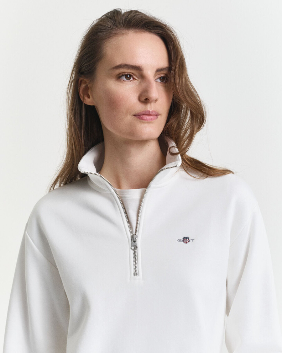 shield half zip sweatshirt – eierschale