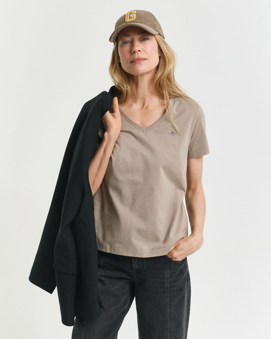 shield v-ausschnitt t-shirt – taupe beige