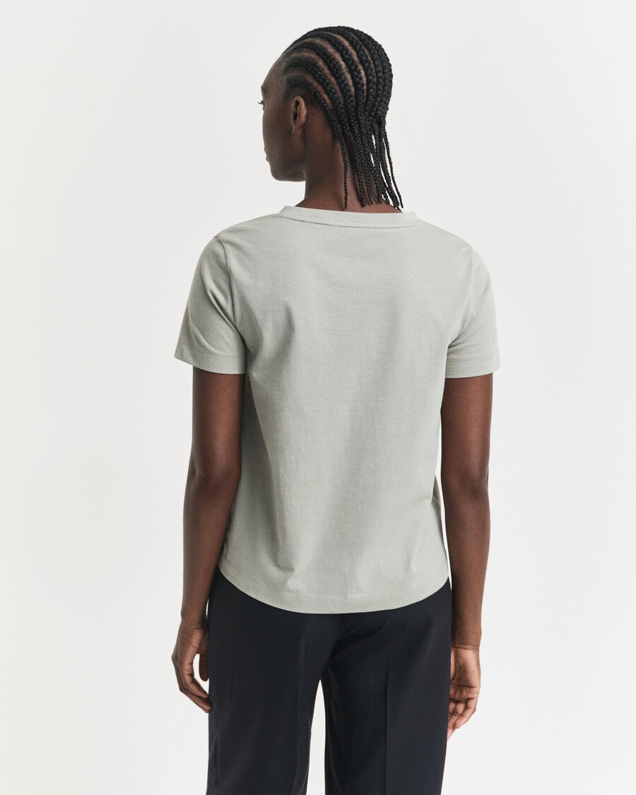 shield v-ausschnitt t-shirt – verwaschenes salbeigrün