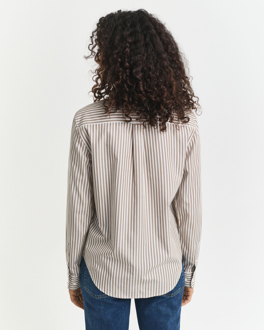 klassisches gestreiftes popeline-hemd in regulärer passform – taupe-beige