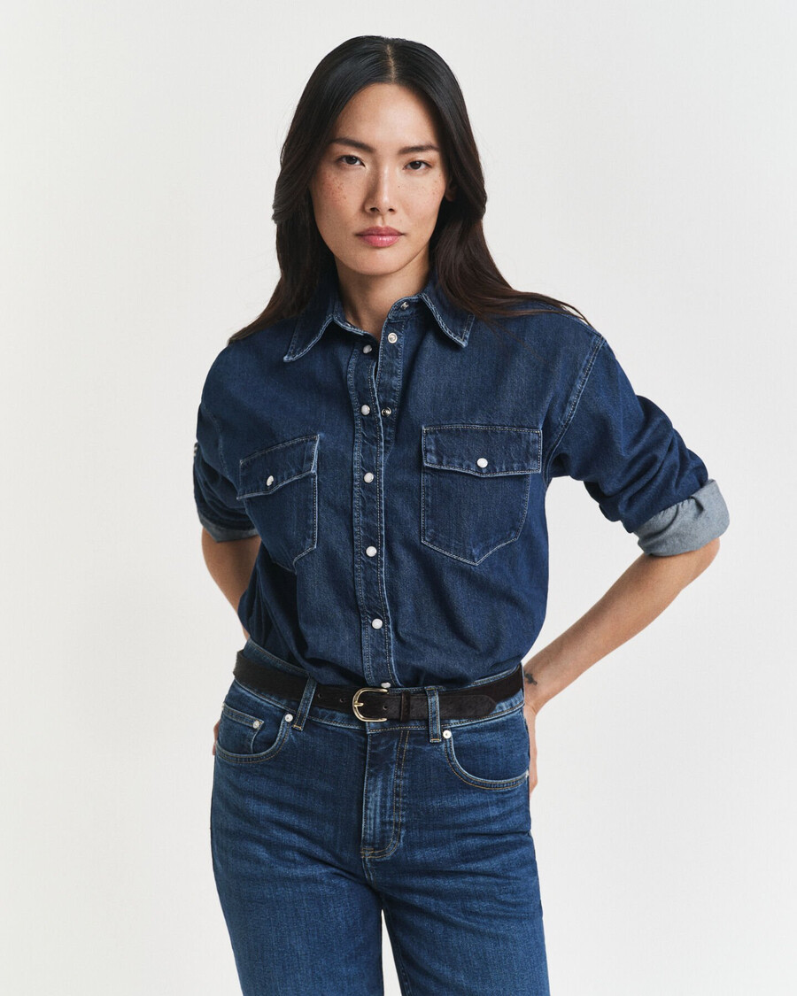 lässiges jeanshemd mit brusttasche – dunkelblau used-look