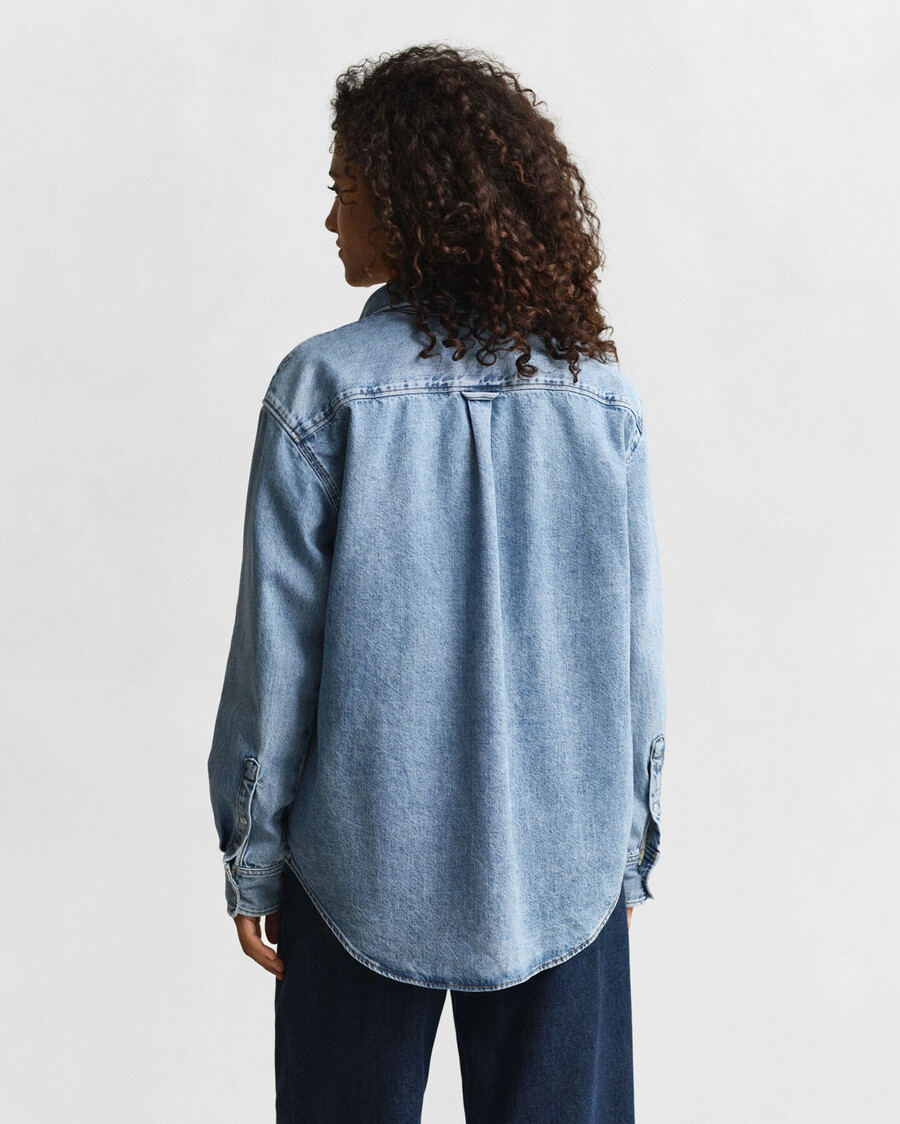 jeanshemd in lässiger passform – mittelblau used-look