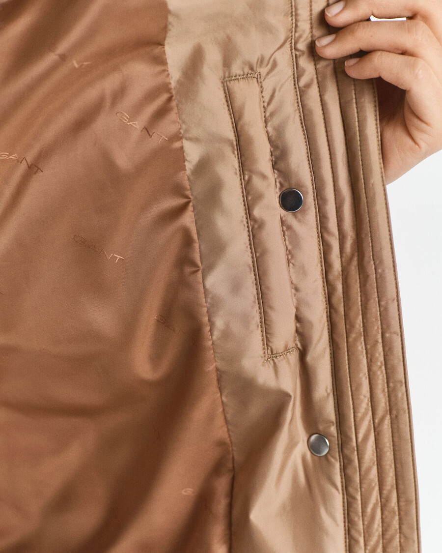gesteppte jacke mit cordbesatz – warmes khaki