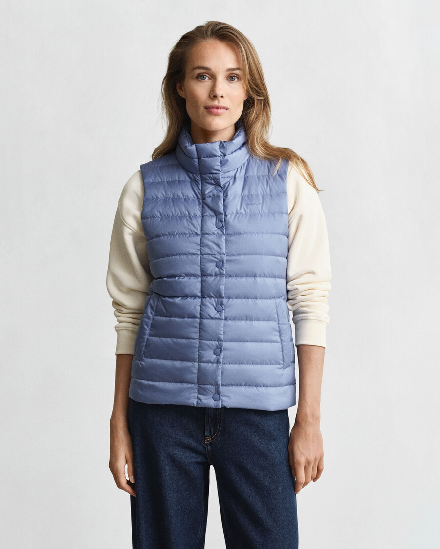 leichte daunenweste – verwaschener denim