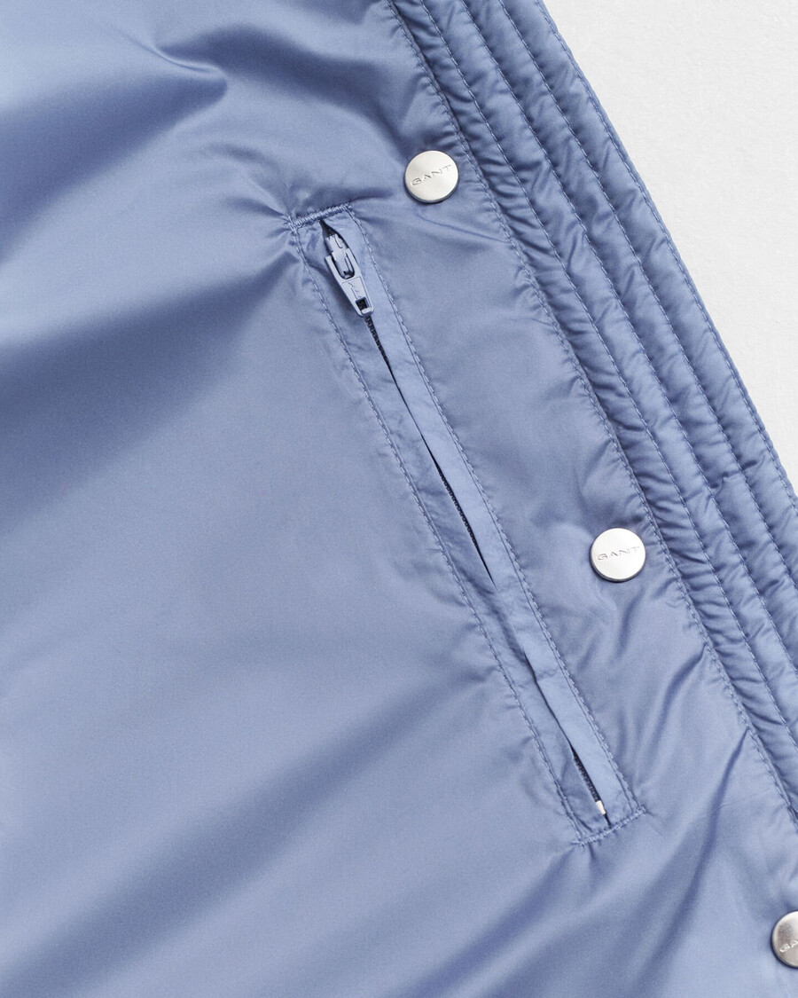 leichte daunenjacke – verwaschener denim