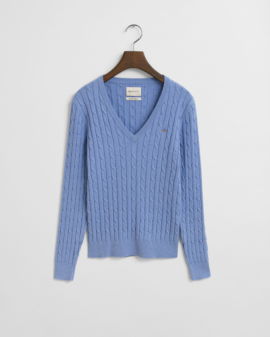 stretch-baumwollpullover mit zopfmuster und v-ausschnitt – hellblau
