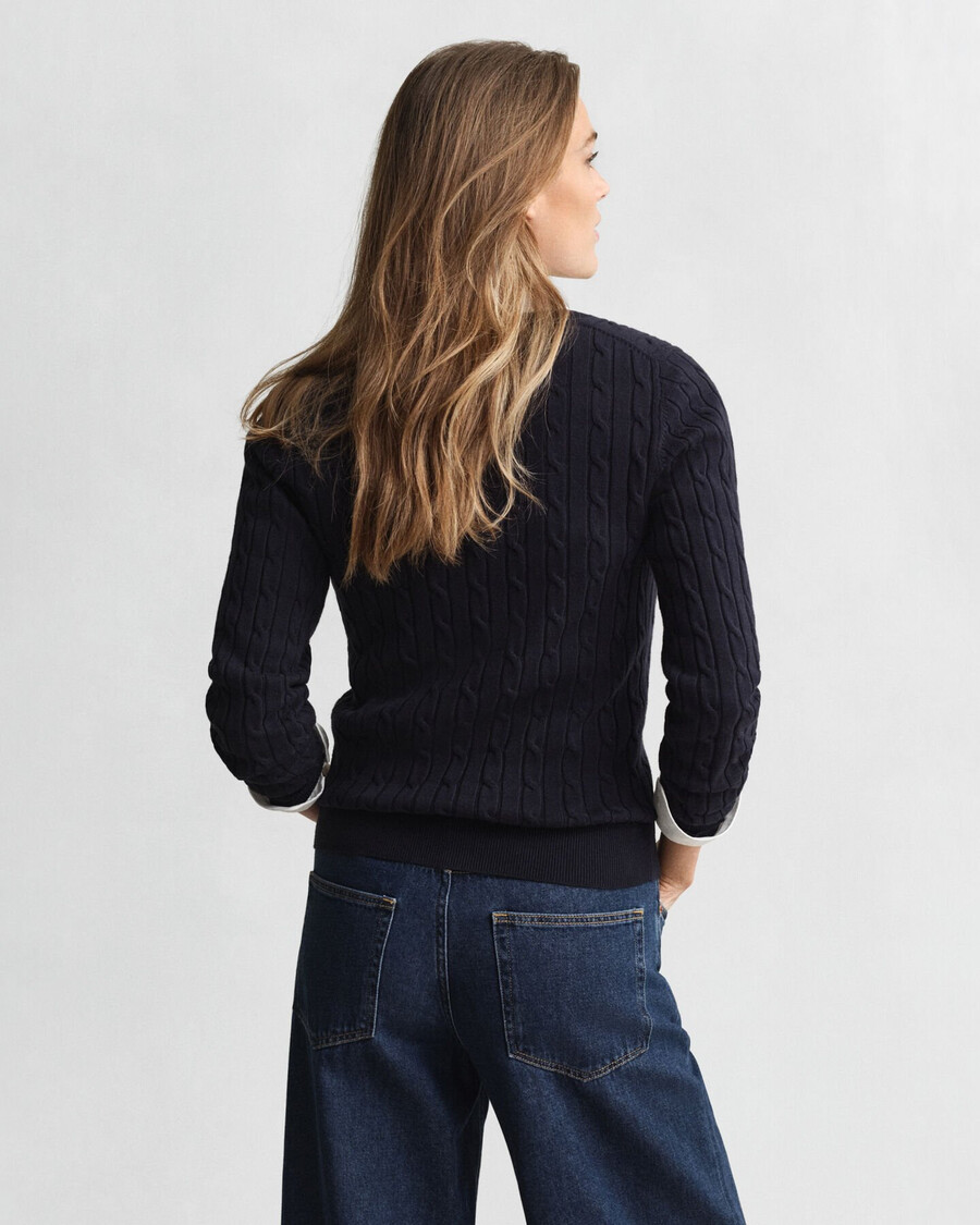 stretch-baumwollpullover mit zopfmuster und v-ausschnitt – abendblau