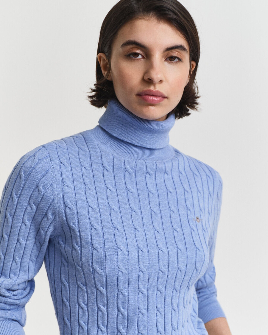 stretch-baumwoll-rollkragenpullover mit zopfmuster - hellblau