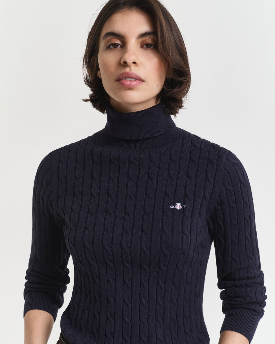 rollkragenpullover aus stretch-baumwolle mit zopfmuster – abendblau