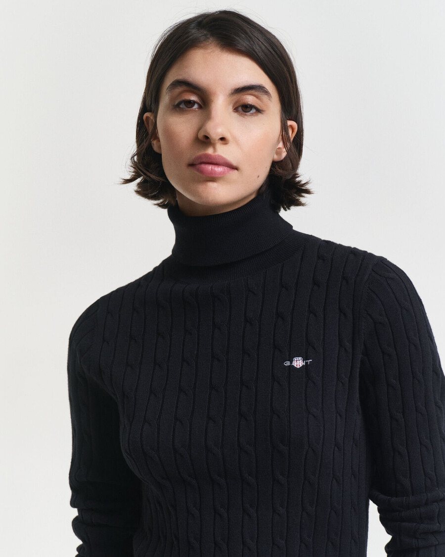 rollkragenpullover aus stretch-baumwolle mit zopfmuster - schwarz