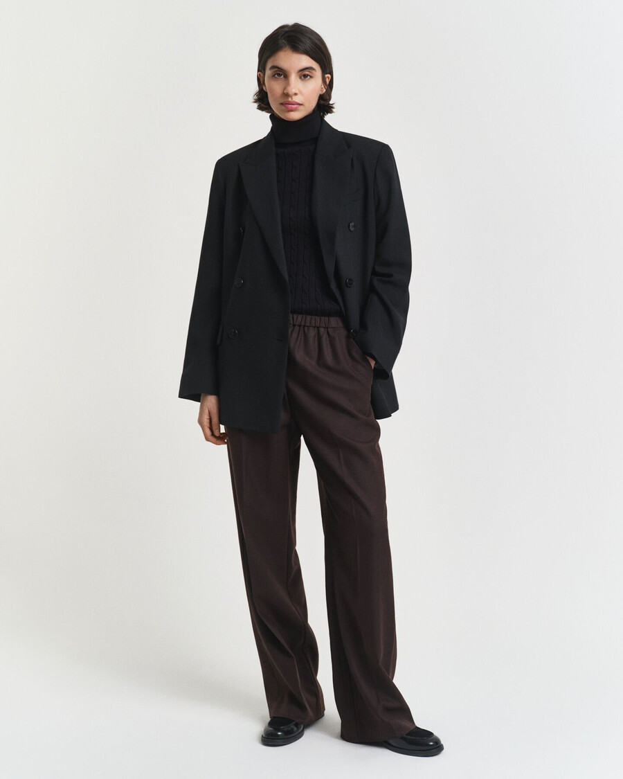 rollkragenpullover aus stretch-baumwolle mit zopfmuster - schwarz