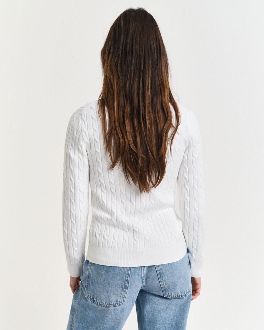 strickjacke aus elastischem baumwoll-zopfstrick – eierschale