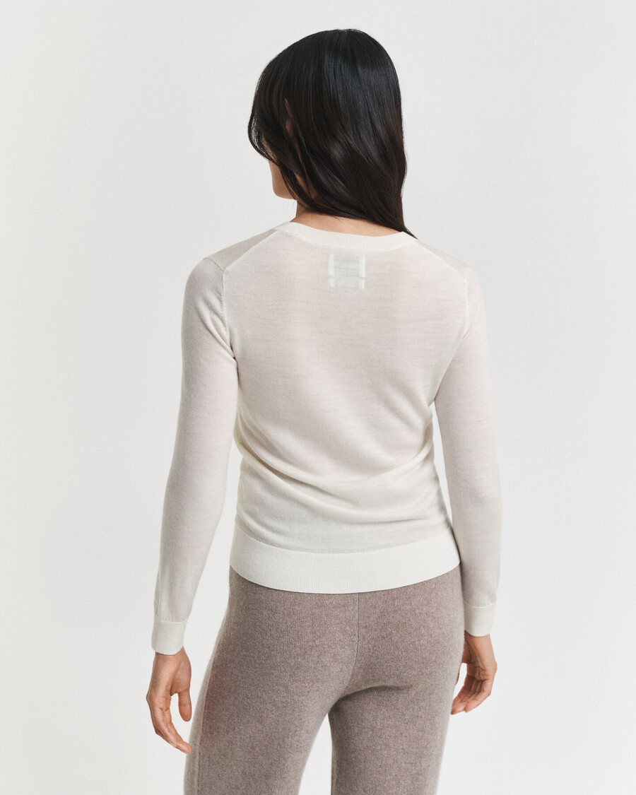 extrafeiner merinowollpullover mit rundhalsausschnitt – creme