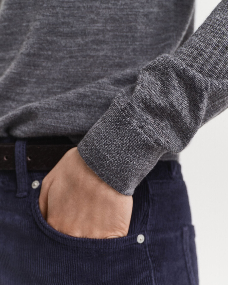 extrafeiner merinowollpullover mit rundhalsausschnitt – anthrazit meliert