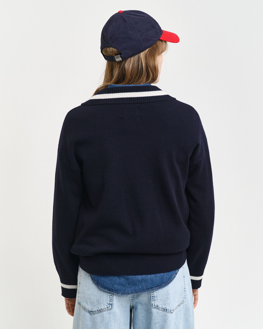 superfeiner lammwollpullover mit kontrastausschnitt und v-ausschnitt – abendblau