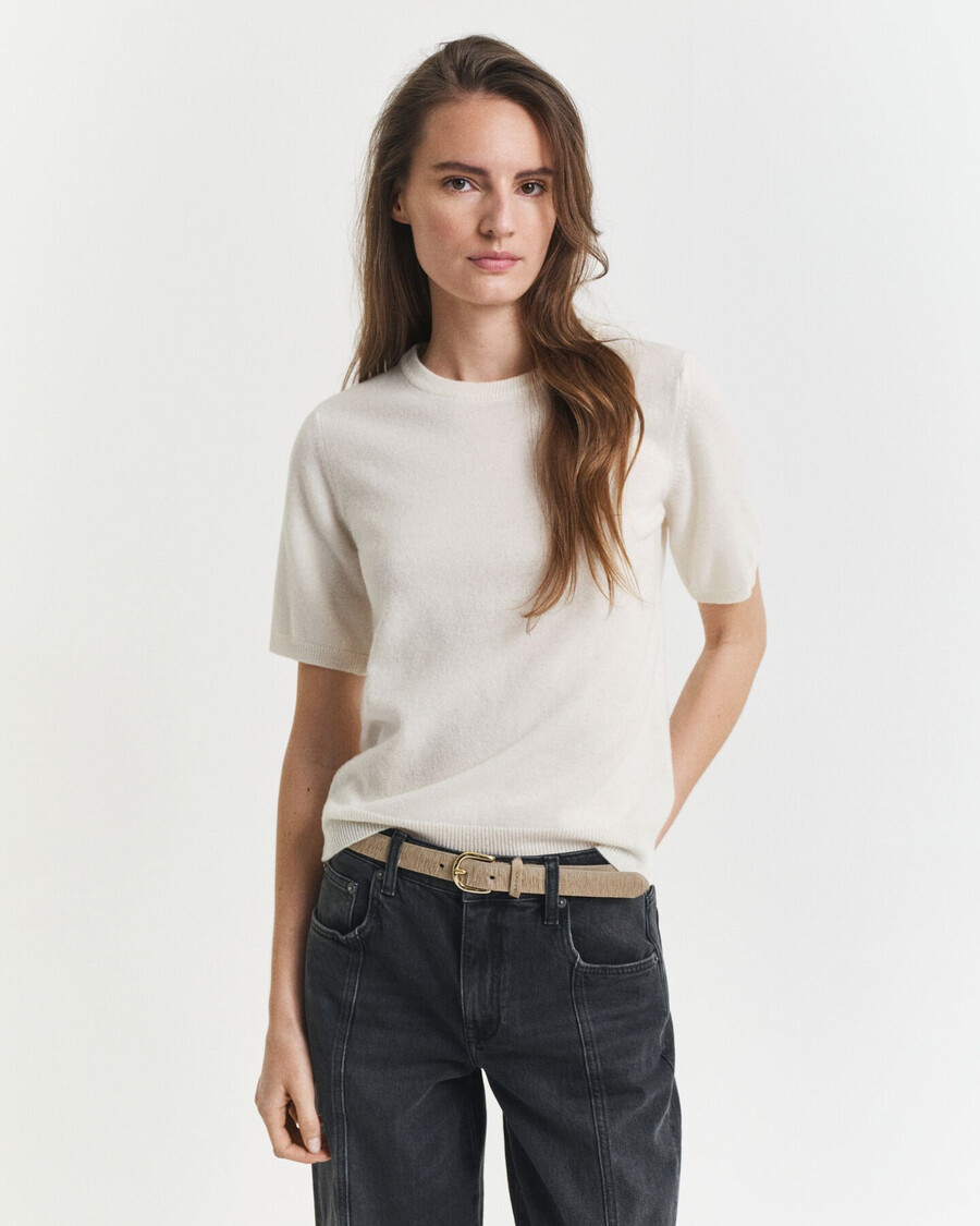 feiner lammwollpullover mit kurzen Ärmeln und rundhalsausschnitt – creme