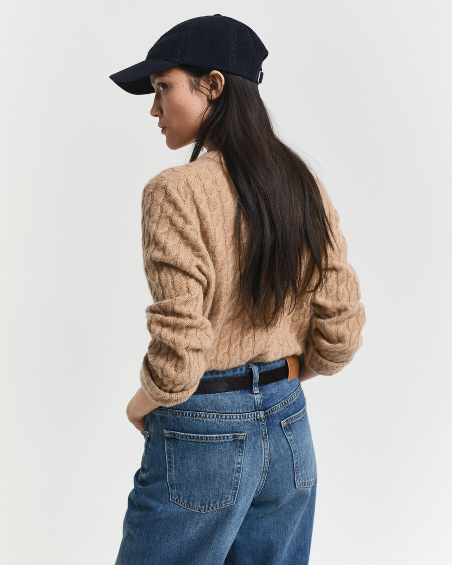 kaschmirpullover mit zopfmuster und rundhalsausschnitt – warmes khaki