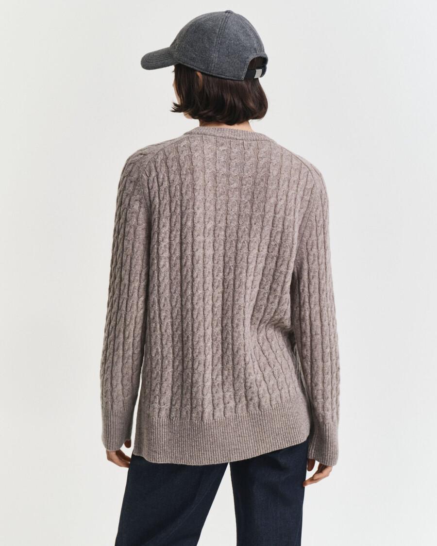 wollpullover mit zopfmuster und rundhalsausschnitt – taupe-beige