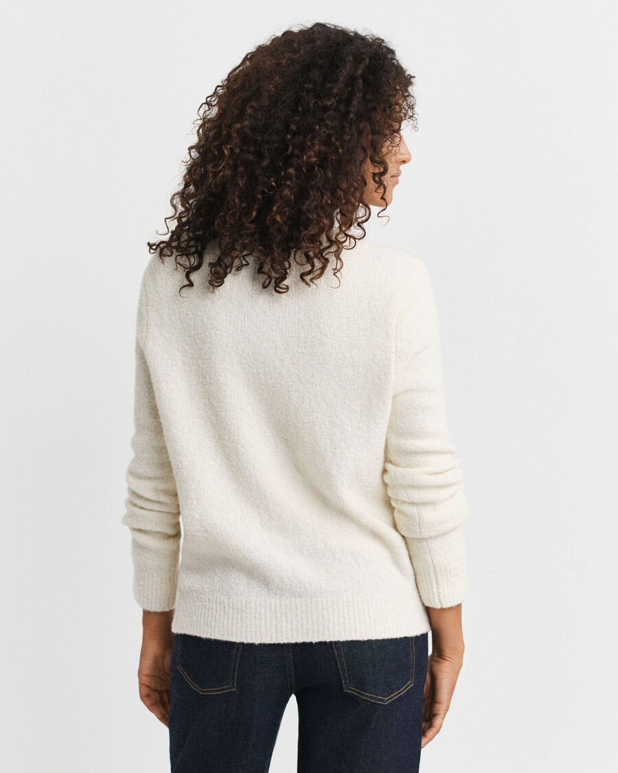 bouclé-strickjacke mit rundhalsausschnitt – creme