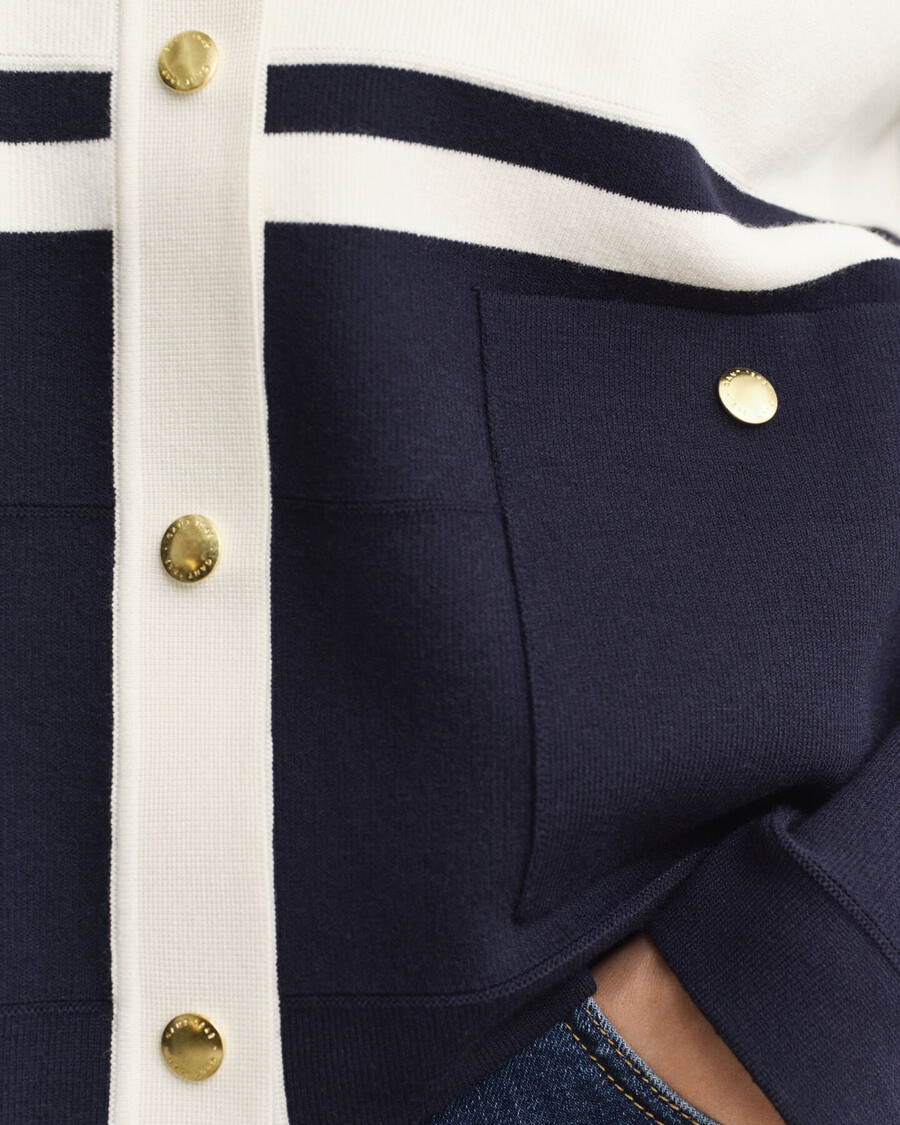 farbblock-strickjacke – abendblau