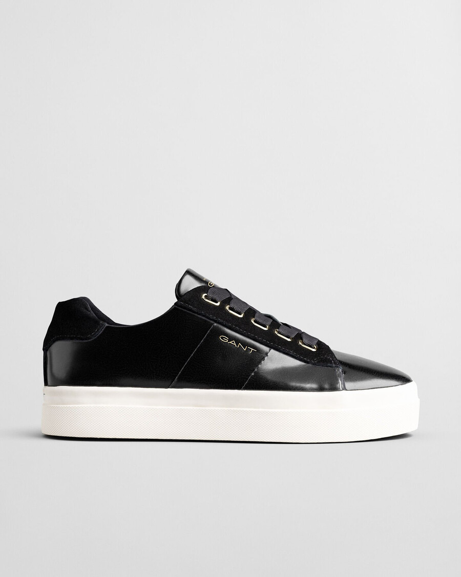 avona sneaker aus schwarzem naplack-leder – ebenholz