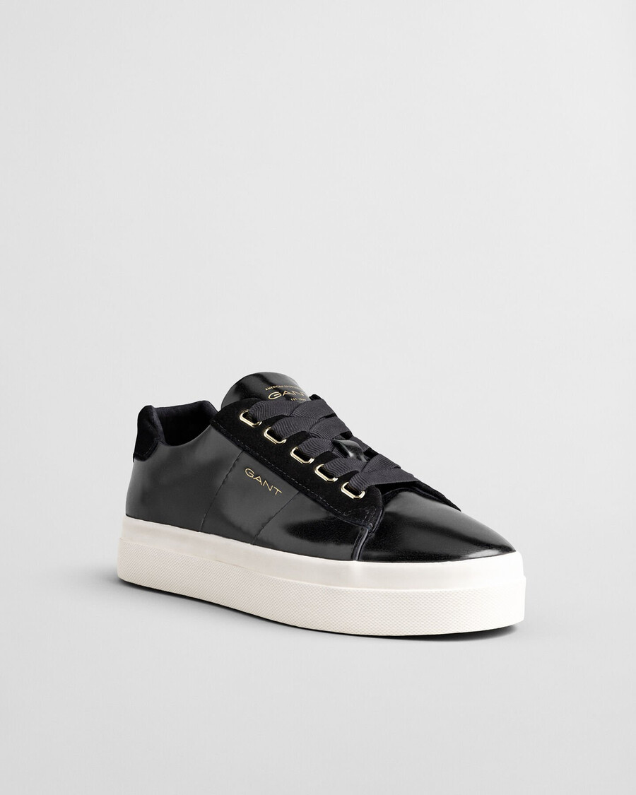 avona sneaker aus schwarzem naplack-leder – ebenholz