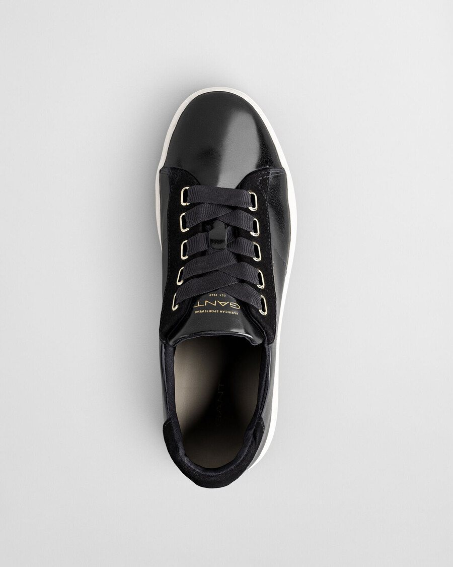 avona sneaker aus schwarzem naplack-leder – ebenholz
